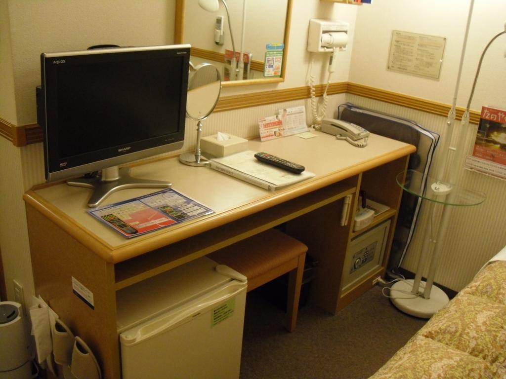 Toyoko Inn Sendai-Eki Nishi-Guchi Chuo Exteriör bild
