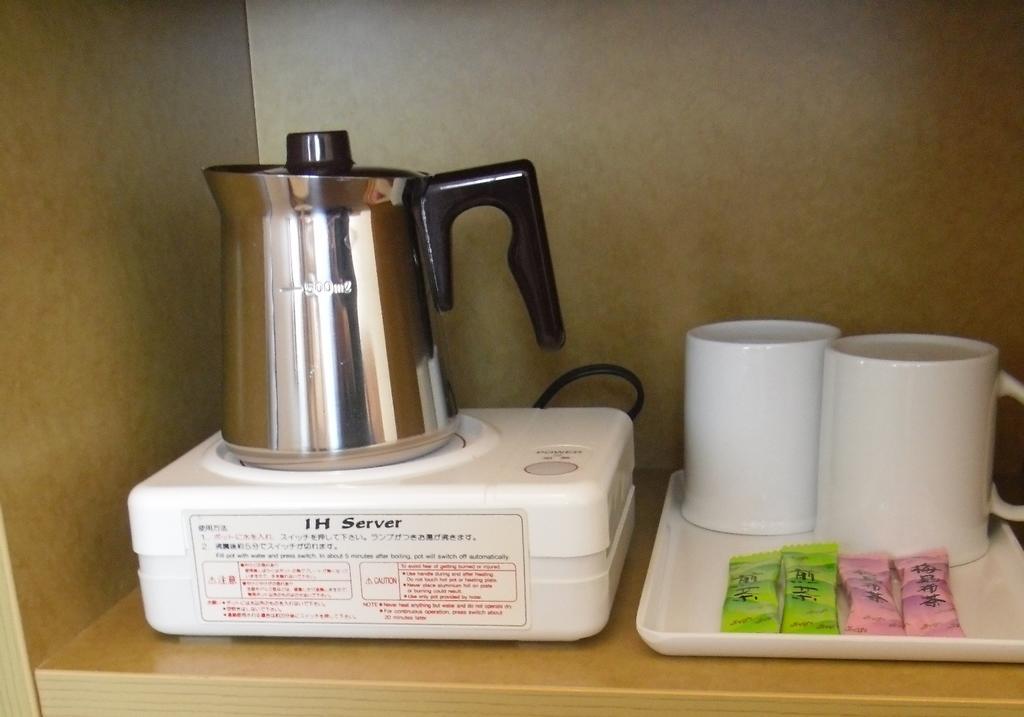 Toyoko Inn Sendai-Eki Nishi-Guchi Chuo Exteriör bild