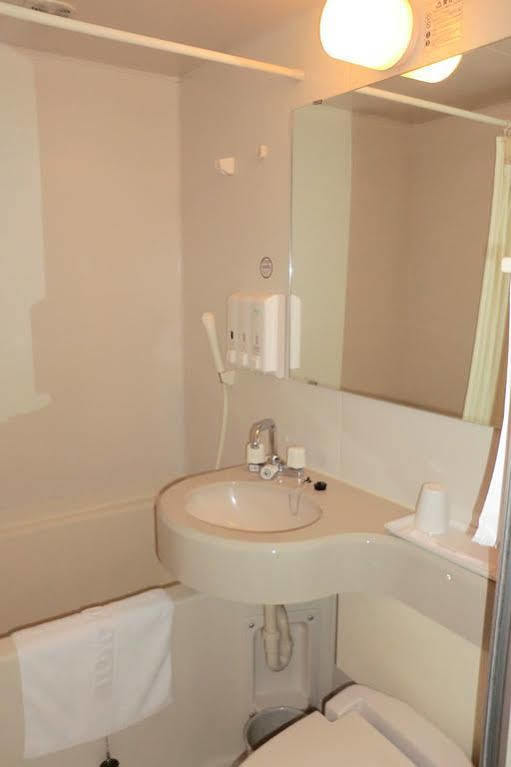 Toyoko Inn Sendai-Eki Nishi-Guchi Chuo Exteriör bild